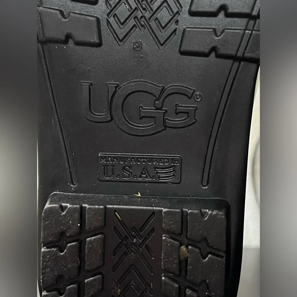 UGG AUS Shaye Glossy Black Tall Rain Boots Sheepskin Fur Lined Waterproof Spring